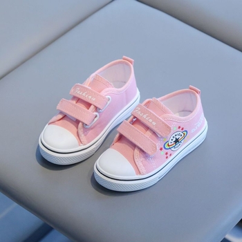 Fiúknak készült vászon sportcipő, pamut felső rész, rajzfilmszerű minta, 12-48 hónapos korosztály, tavasz-ősz szezon