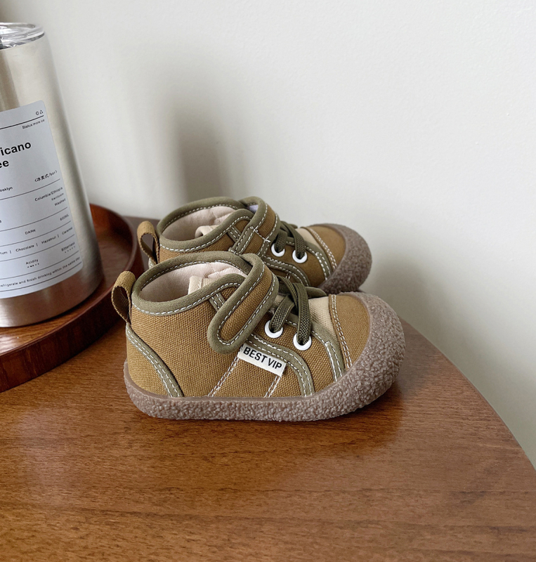 Platnene tenisice za bebe – visok gornji dio, s Velcro zatvaračem, prozračne, za 12–36 mjeseci