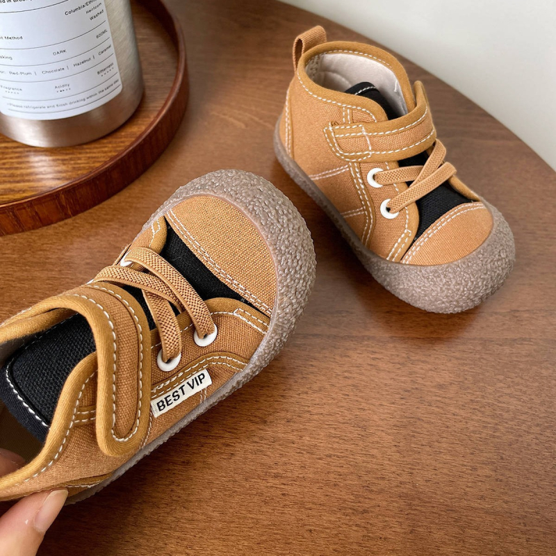 Platnene tenisice za bebe – visok gornji dio, s Velcro zatvaračem, prozračne, za 12–36 mjeseci