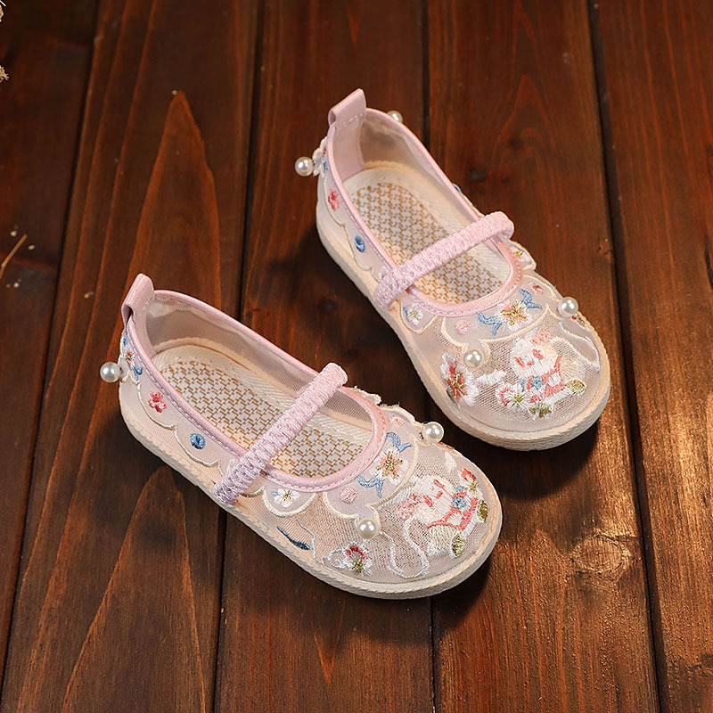 Hímzett lánycipők – Kínai Köztársaság stílus, felső pamutvászon, belső háló, talp marhaín