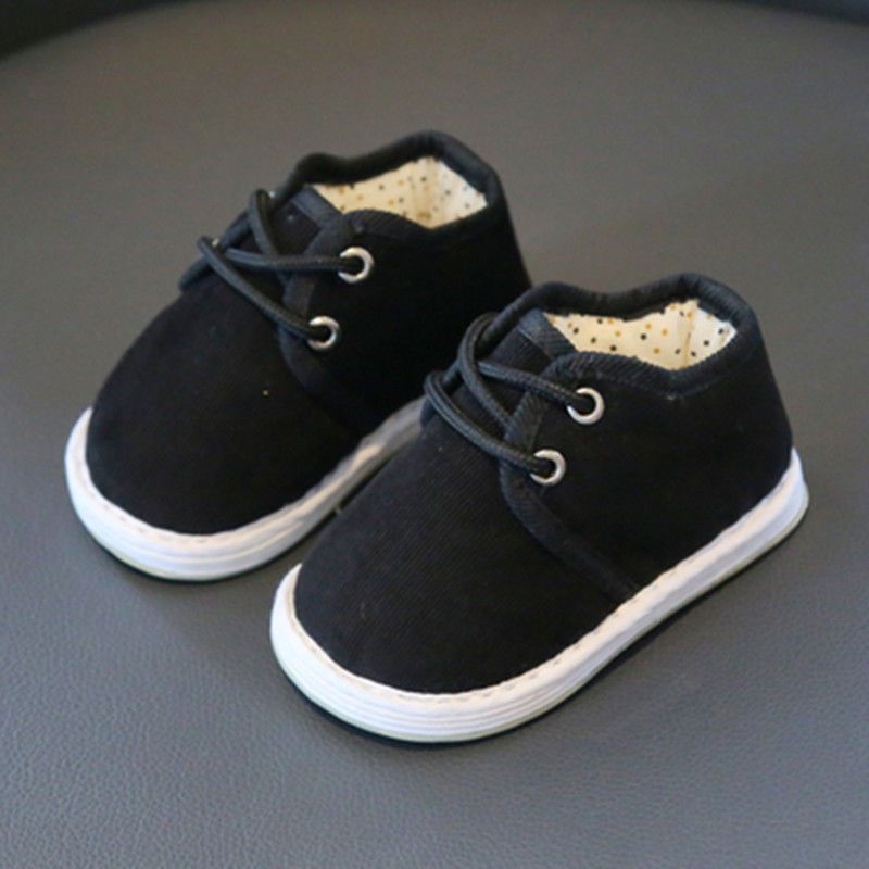 Pantofi de bebeluși cu cap de tigru – din bumbac, cu mai multe straturi, calzi și moi, talpă textilă, pentru copii 1–3 ani, stil chinezesc, toamnă 2024