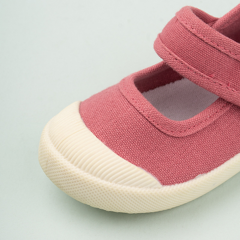 Detské plátené tenisky s Velcro - uzavretá špička, nízky strih, plátenný vrch, TPR podrážka