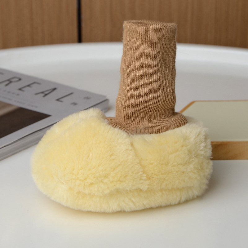 Detské topánky do interiéru, nubukový vršok, podšívka z umelej kožušiny, podrážka šitá ručne, unisex, zimné pre deti 0–15 mesiacov