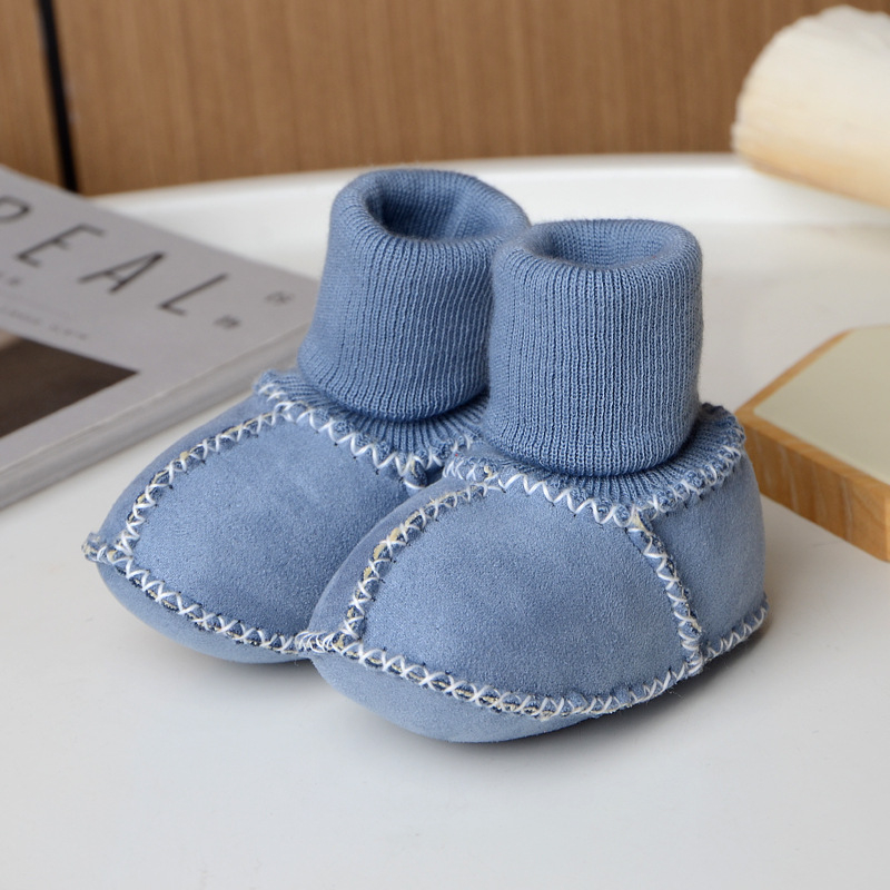 Detské topánky do interiéru, nubukový vršok, podšívka z umelej kožušiny, podrážka šitá ručne, unisex, zimné pre deti 0–15 mesiacov