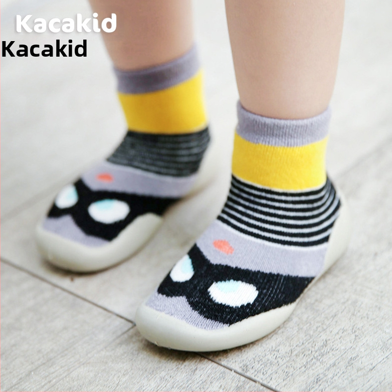 Libisemiskindlad talvised siseruumide kingad beebidele ja väikelastele – puuvillane materjal, triibuline ja karikatuur kujundus, 1–3 aastat