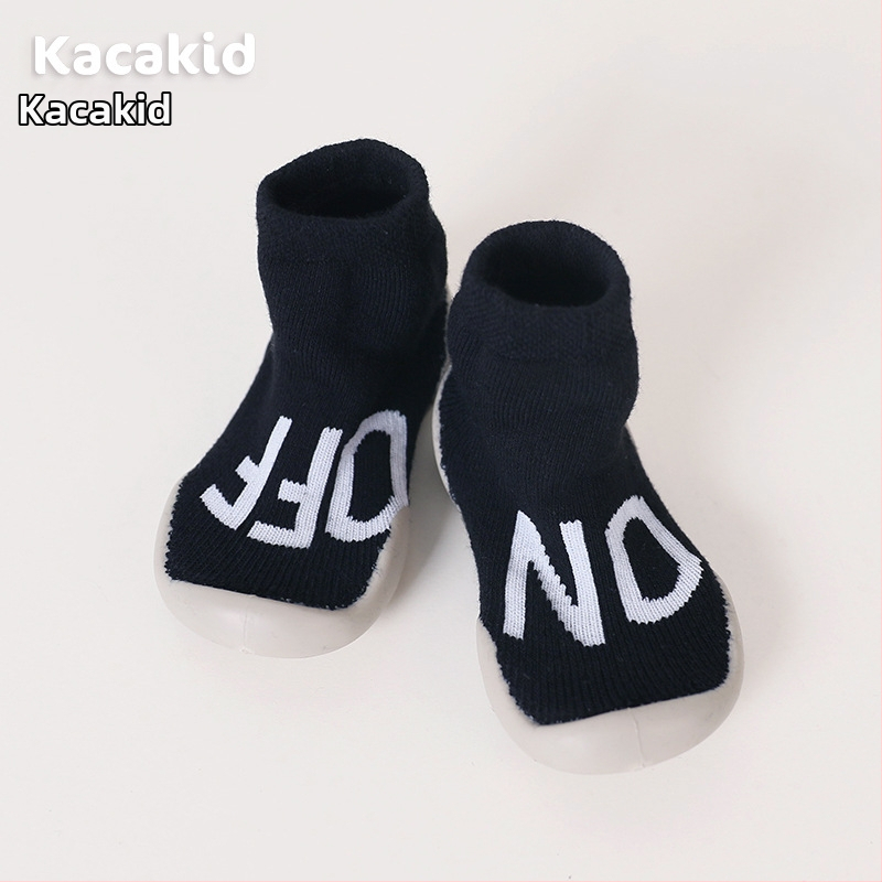 Libisemiskindlad talvised siseruumide kingad beebidele ja väikelastele – puuvillane materjal, triibuline ja karikatuur kujundus, 1–3 aastat