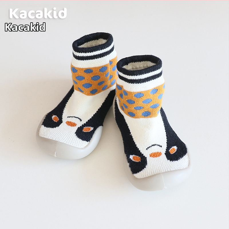 Libisemiskindlad talvised siseruumide kingad beebidele ja väikelastele – puuvillane materjal, triibuline ja karikatuur kujundus, 1–3 aastat