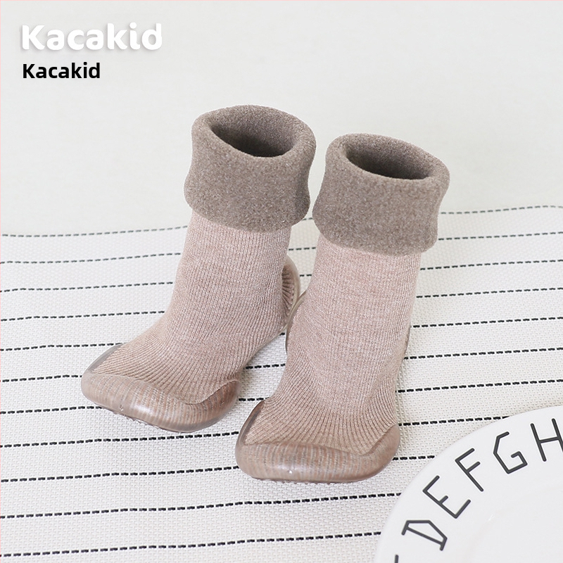 Libisemiskindlad talvised siseruumide kingad beebidele ja väikelastele – puuvillane materjal, triibuline ja karikatuur kujundus, 1–3 aastat