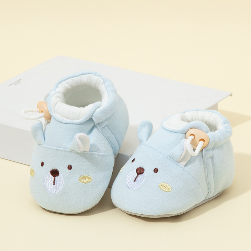 Pantofi bebeluș premergători, partea superioară din bumbac, talpă tricotată, design cu animale desen animat, pentru vârsta 0–15 luni