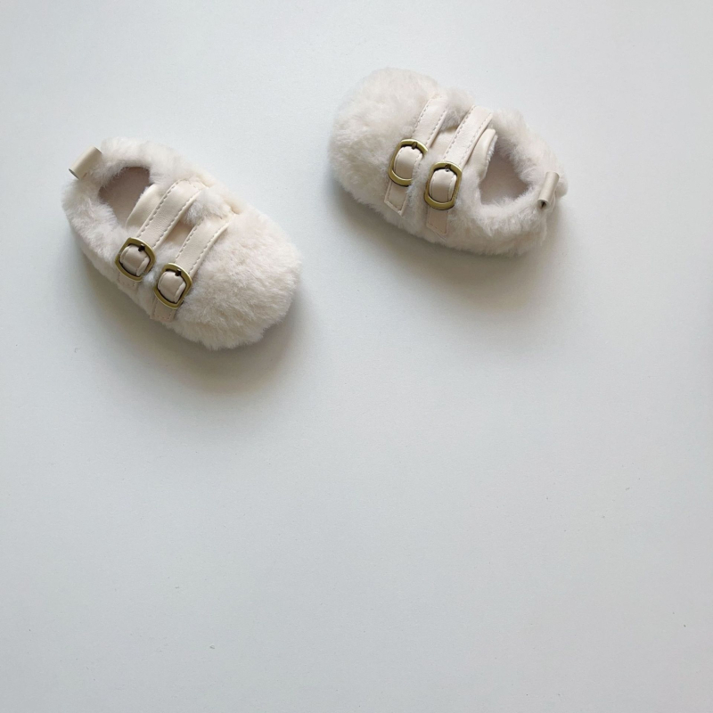 Adidași pentru copii mici cu partea superioară din lână artificială de miel, închidere Velcro, căptușeală din fleece, talpă antiderapantă, pentru 12–36 de luni
