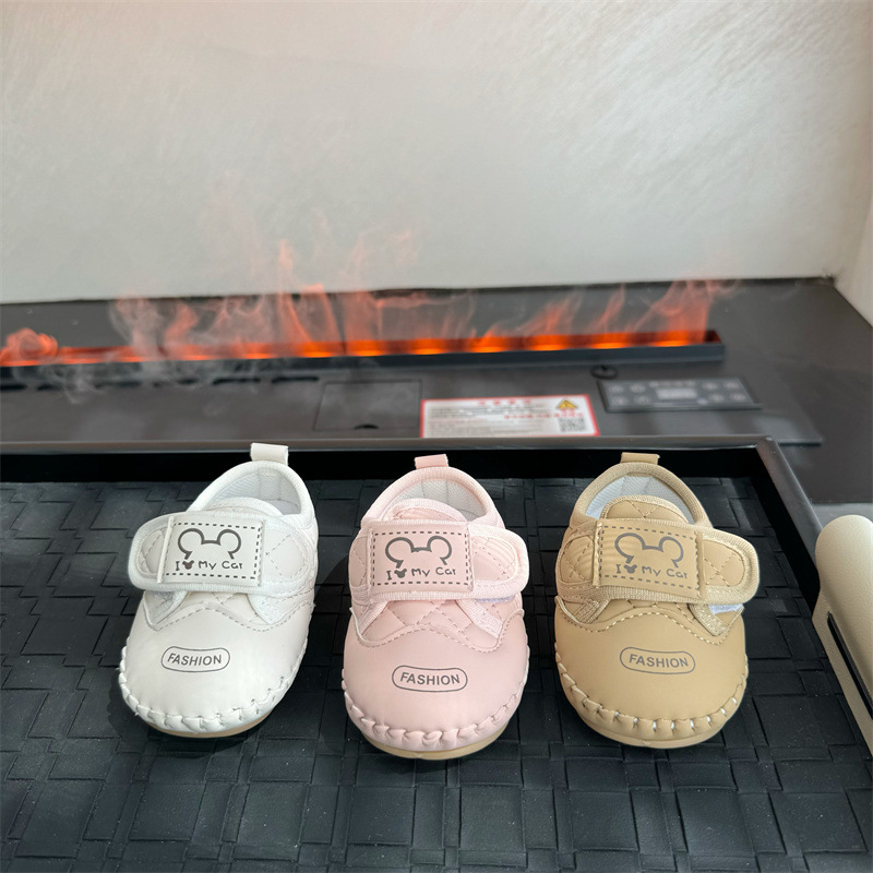 Baba és totyogó cipők csúszásmentes puha talppal, felsőrész műbőr, tépőzáras zárás, 12-48 hónap korosztály, tavasz-ősz, lélegző mindennapi cipők