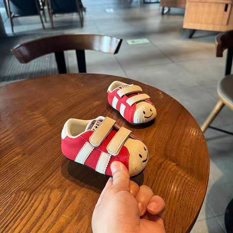 Dječje tenisice za dječake s mekanom podom, zimske tenisice na Velcro, niski gornji dio, Shell Toe stil, karikaturni dizajn s osmijehom, korejski stil, za 12–36 mjeseci