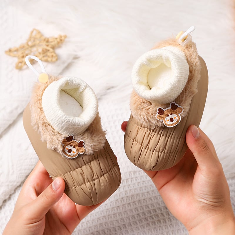 Baba téli csizmák puha talppal és velúr béléssel, uniszex pamut felsőrész, rajzfilm minta, csúszásmentes talp