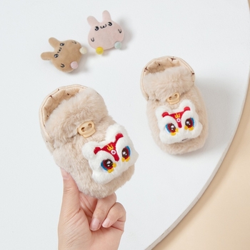 Baba zokni és cipő: felső rész – nyuszi plüss imitáció, rajzfilmszerű stílus, 6–12 hónapos, Guangxi Guilin származású