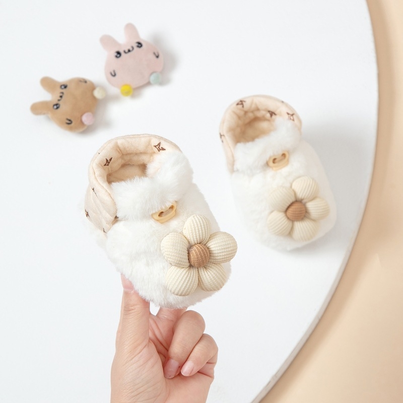 Baba zokni és cipő: felső rész – nyuszi plüss imitáció, rajzfilmszerű stílus, 6–12 hónapos, Guangxi Guilin származású