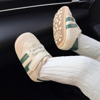 Pantofi sport pentru copii mici - suprafața superioară din piele artificială, închidere Velcro, talpă anti-derapare, 12–36 luni