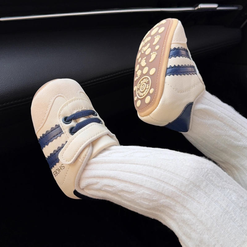 Pantofi sport pentru copii mici - suprafața superioară din piele artificială, închidere Velcro, talpă anti-derapare, 12–36 luni