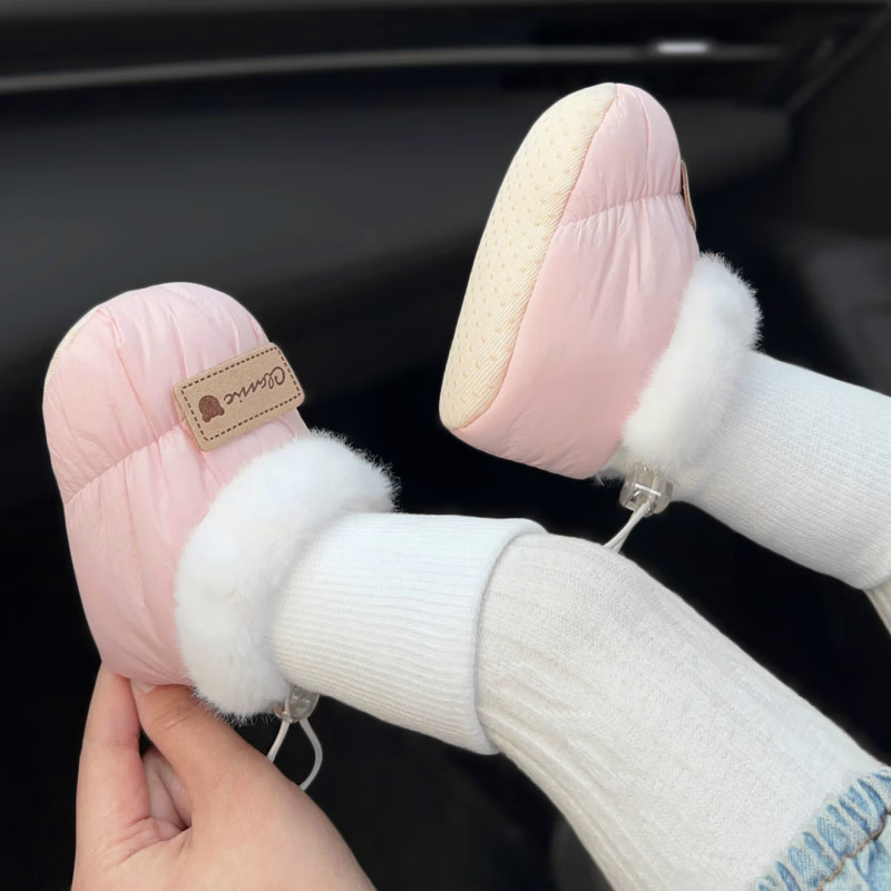 Téli baba járócipők, felső rész pamutból, csúszásmentes és meleg, vastított kivitel, 6–12 hónaposak