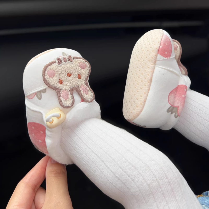 Baba első lépés cipő pamut felsőrész és pamut talp, virágos minta, elasztikus pánttal záródó