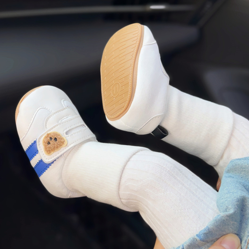 Baba cipő gumírozott talppal, 6-12 hónaposaknak, téli, csúszásmentes