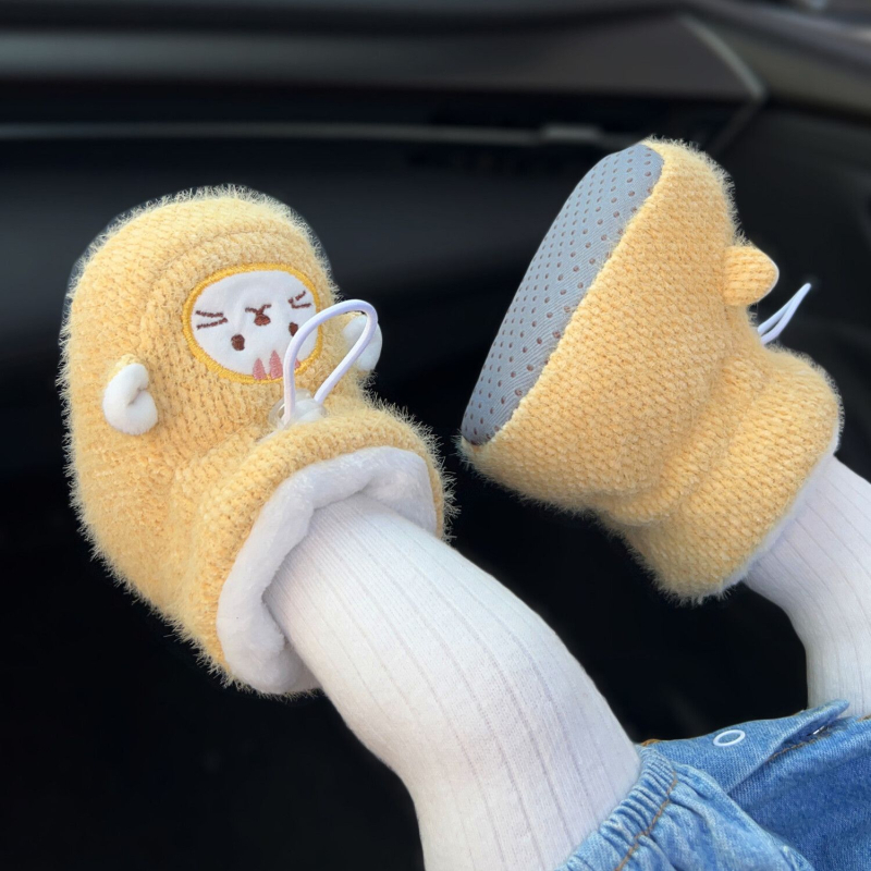 Baba pamut cipő vastag plüss béléses, csúszásmentes puha talp, lábvédelem, 6–12 hónapos korosztálynak