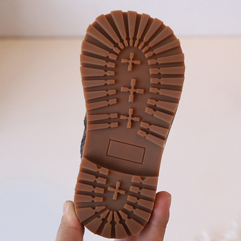 Gyerekeknek való Martin csizma, mikroszálas bőr felsőrész, gumírozott talp, oldalsó cipzár, középmagas szár, uniszex, téli–tavaszi–ősz szezonokra