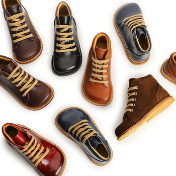 Gyerekeknek szóló bőrből készült bakancs, fűzős, széles orrú, retro stílusú, alacsony szárú, gumírozott talppal