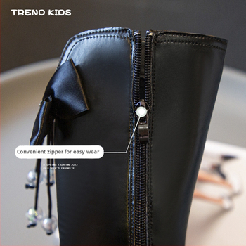 Μποτάκια Μάρτιν για κορίτσια, βρετανικού στυλ, με φλις επένδυση (Εξωτερικό υλικό: συνθετικό δέρμα; Επένδυση: φλίς; Ηλικία: 4–6 και 7–12 ετών; Κατηγορία: Μοντέρνα μποτάκια)