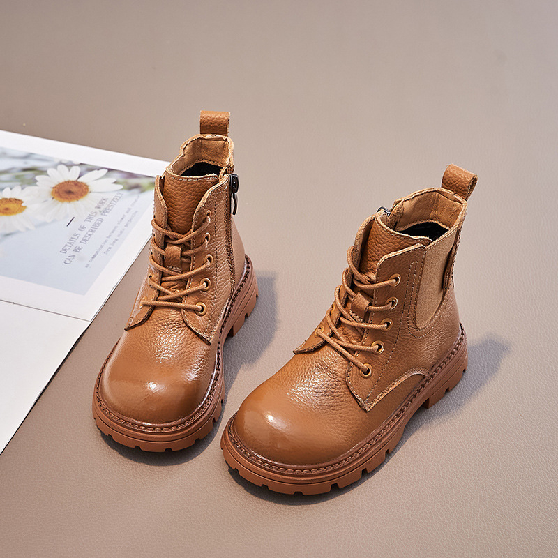 Ghete Martin pentru copii – exterior din piele de vită; fermoar lateral; talpă din cauciuc; branț EVA; gleznă joasă