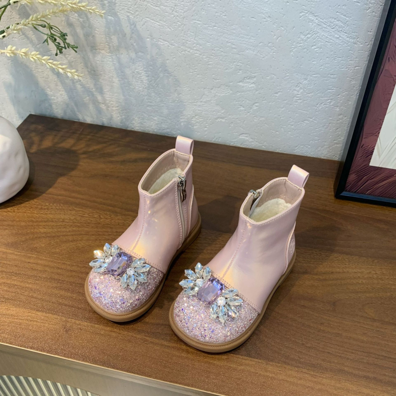 Botosei pentru fetițe, stil prințesă - decor din cristale, căptușeală fleece, suprafață lucioasă (partea superioară PU; talpă din cauciuc; fermoar lateral; înălțime medie)