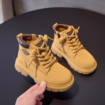 Gyerek Martin csizma valódi bőrből, gumi talppal, oldalsó cipzár, középmagas szár, uniszex, őszi-téli viselet