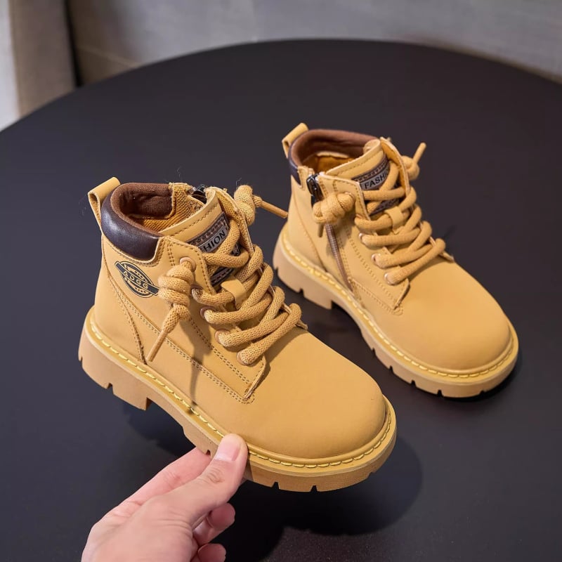 Gyerek Martin csizma valódi bőrből, gumi talppal, oldalsó cipzár, középmagas szár, uniszex, őszi-téli viselet