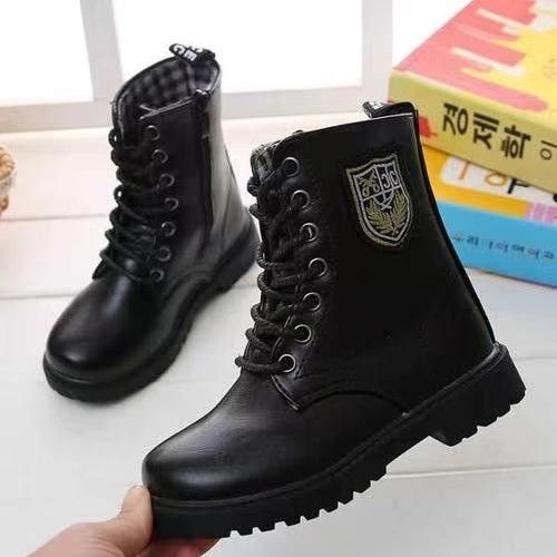 Dječje zimske čizme u vojničkom stilu, gornji dio od split kože, đon od prirodnog kaučuka, za uzrast 1-3 godine