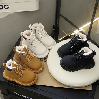 Dječje čizme Martin s fleš podstavom – gornji dio od umjetne kože, gumena potplat, srednja visina čizme, kopčanje sprijeda, unisex