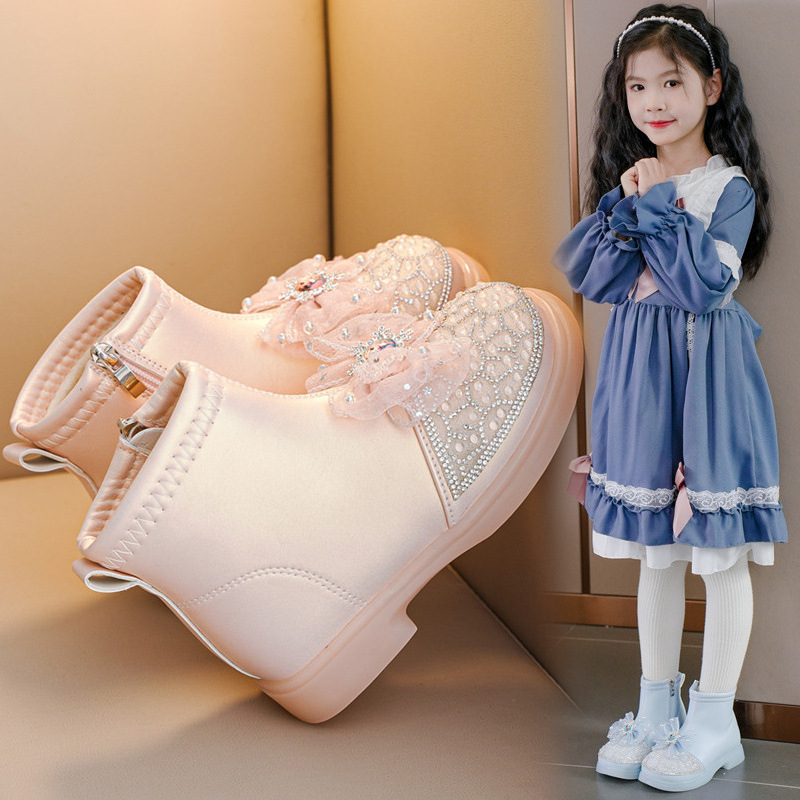 Čizme za djevojčice (gornji materijal: sintetička koža, potplat: TPR, ulošak od umjetnog krzna, bočni zatvarač, jesen–zima sezona)