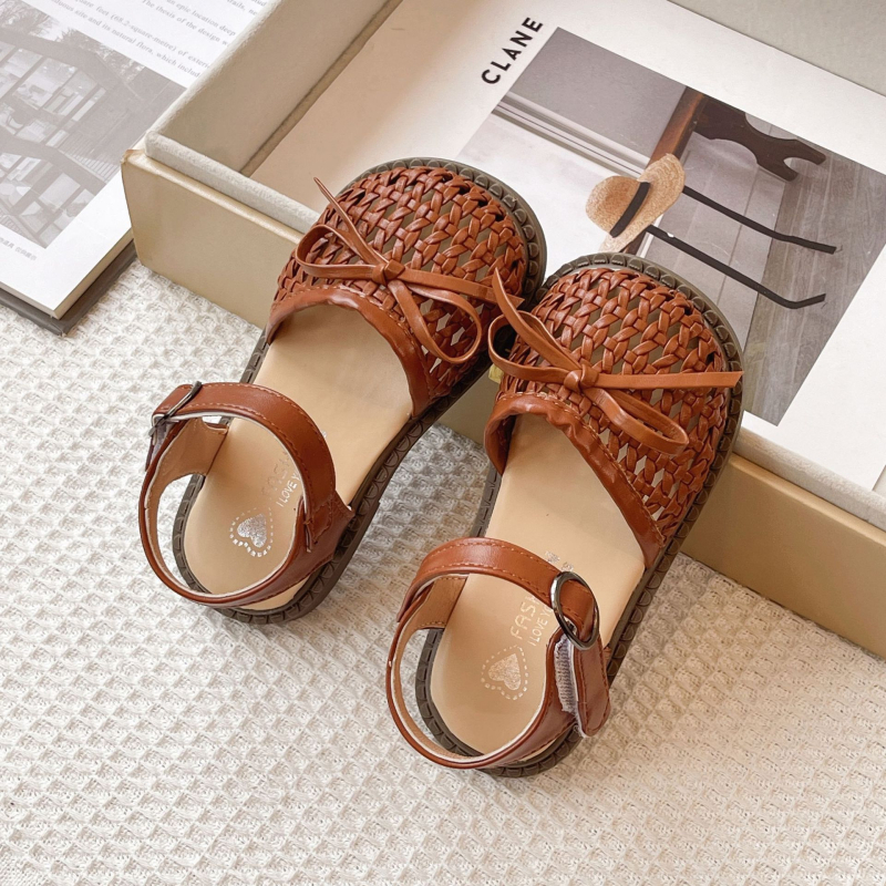 Dječje princes sandale – gornji dio od umjetne kože, gumena potplat, zatvaranje na Velcro, za djevojčice uzrasta 4–16 godina