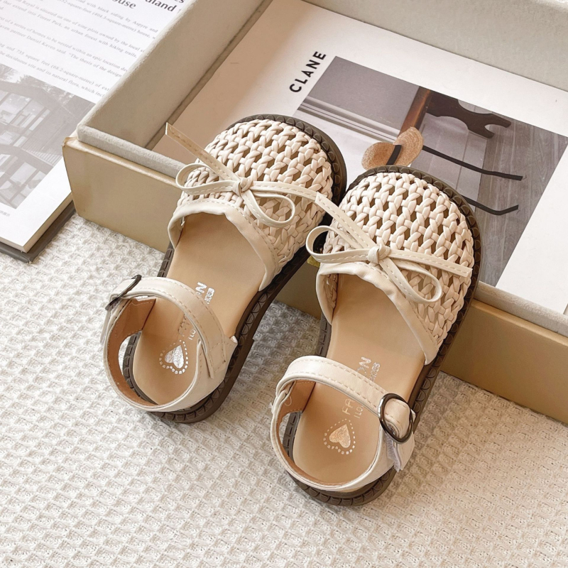 Dječje princes sandale – gornji dio od umjetne kože, gumena potplat, zatvaranje na Velcro, za djevojčice uzrasta 4–16 godina