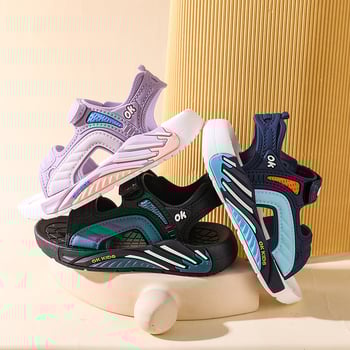 Gyerekeknek szánt szandál Velcro-zárással – Cartoon minta, műanyag felsőrész, PVC talp