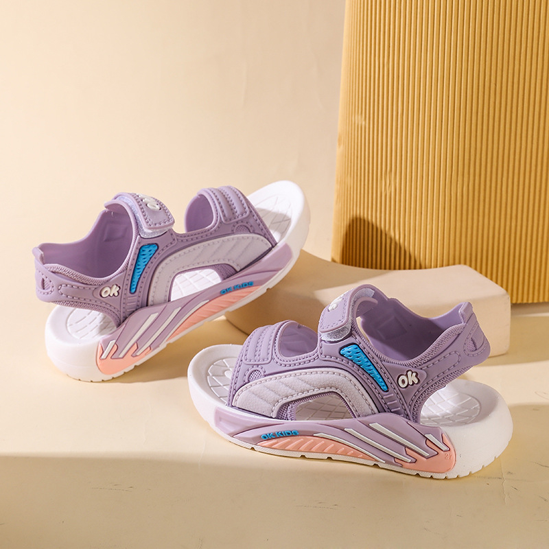 Gyerekeknek szánt szandál Velcro-zárással – Cartoon minta, műanyag felsőrész, PVC talp