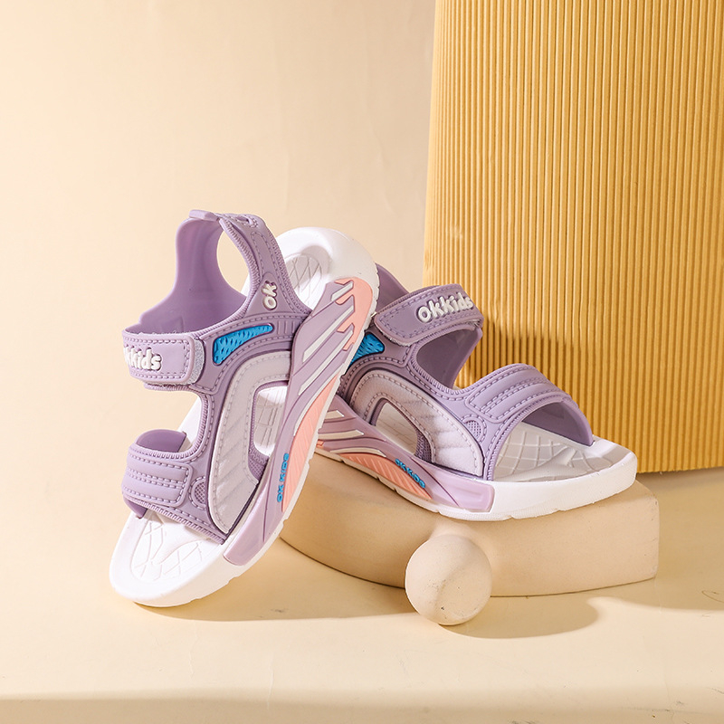 Gyerekeknek szánt szandál Velcro-zárással – Cartoon minta, műanyag felsőrész, PVC talp