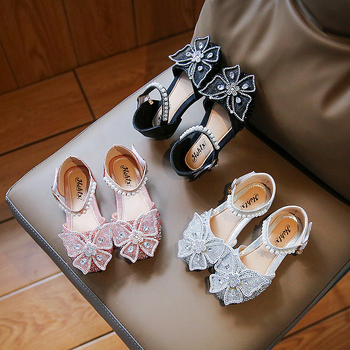 Meitenēm paredzētas sandales ar spīdumiem un lielu lenti, augšējā daļa no mākslīgās ādas, Velcro aizdare, PU zolīte