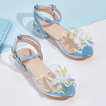 Meitenēm paredzētas sandales ar mikrošķiedras augšdaļu, Velcro aizdare, PU iekšējā odai un zolītei, gumijas zole