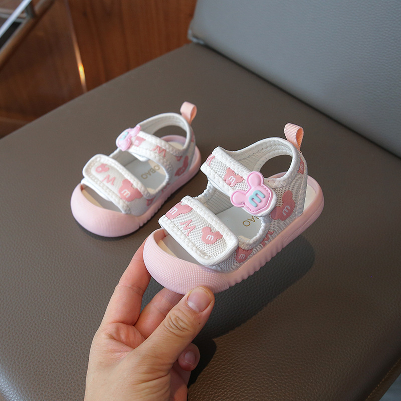 Plažne cipele za djecu 1–3 godine – gornji dio od platna, gumena potplata, Velcro zatvarač, uzorak crtani likovi, ljeto 2025