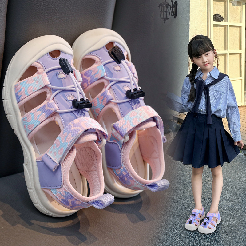 Dječje sportske sandale – unisex, gornji dio od sintetičke kože, TPR đon, zatvaranje Velcro.