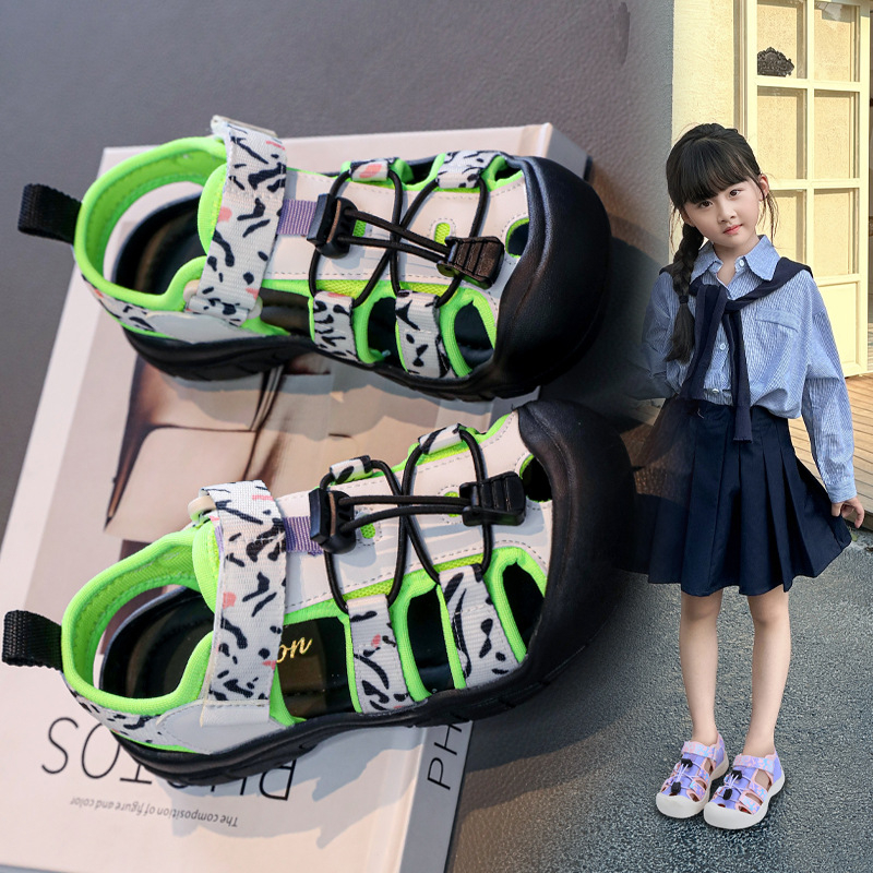 Dječje sportske sandale – unisex, gornji dio od sintetičke kože, TPR đon, zatvaranje Velcro.