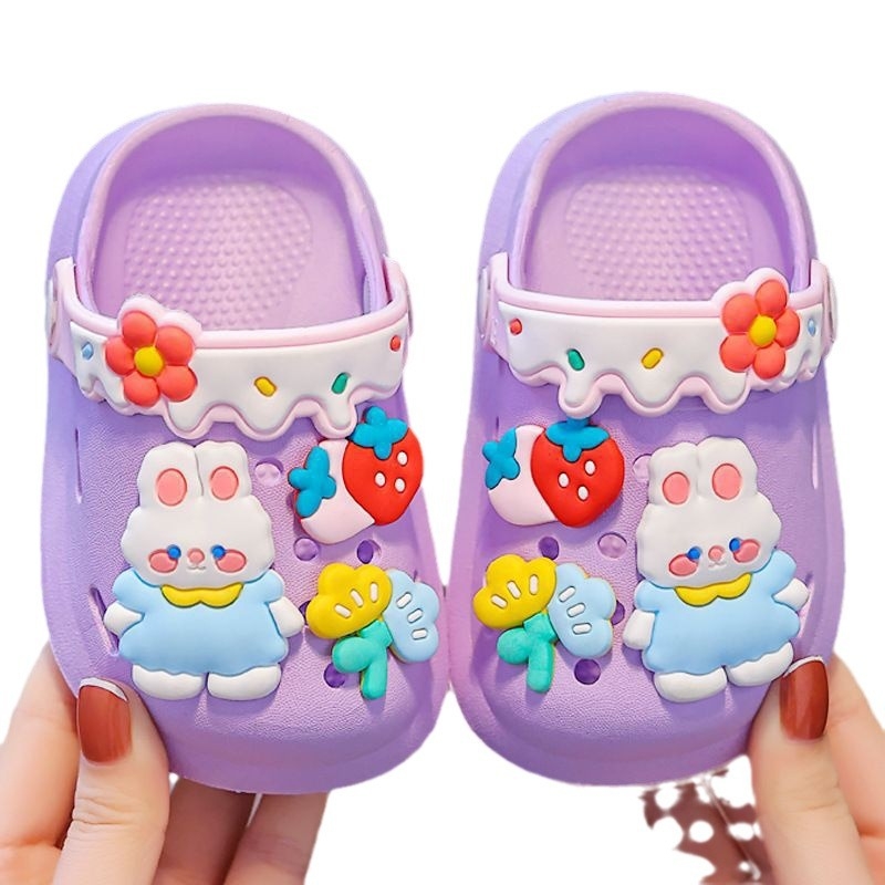 Crocs-stílusú gyerek szandálok, lélegző PVC felsőrész, zárt orr, beltéri/kültéri használatra, lányoknak 1–6 évesek