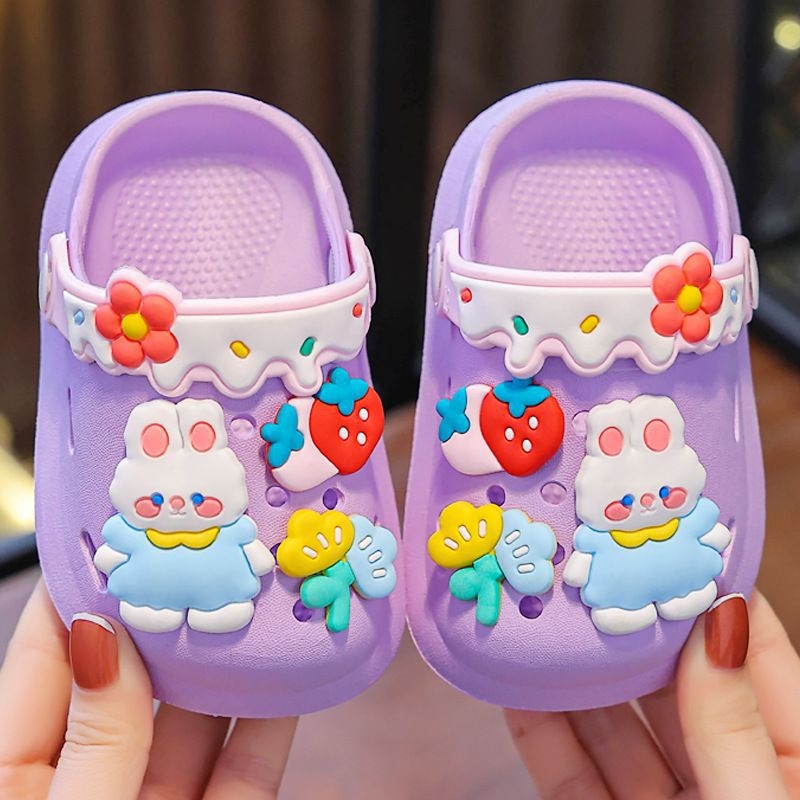 Crocs-stílusú gyerek szandálok, lélegző PVC felsőrész, zárt orr, beltéri/kültéri használatra, lányoknak 1–6 évesek