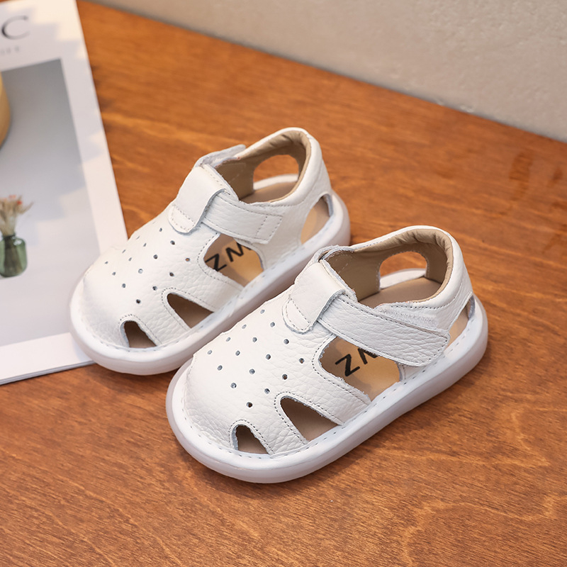 Unisex kožne ljetne sandale za bebe, 12–36 mjeseci, mekana podloga, protuklizne, zatvaranje na Velcro, niski profil