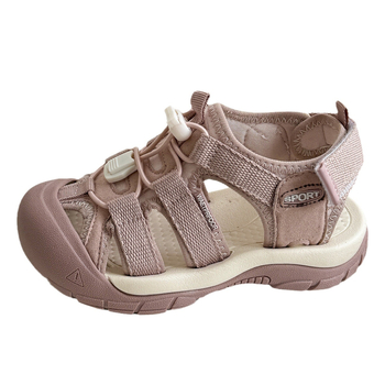 Bērnu sporta sandales ar augšējo daļu no sietveida materiāla, Velcro aizdare, gumijas zole, vienkrāsains modelis, vecuma diapazons 4–16 gadi