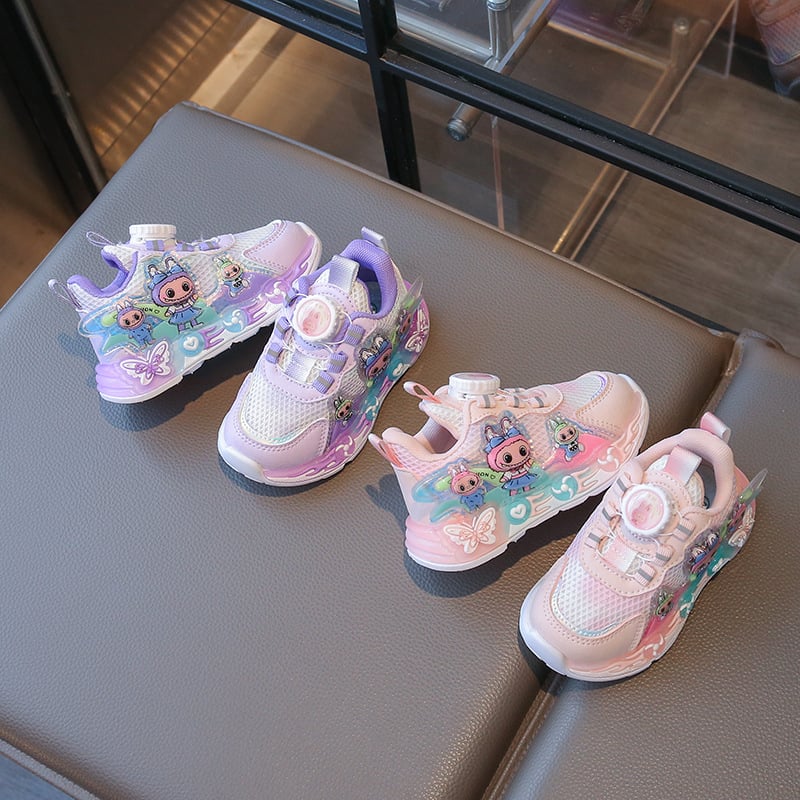 Labubu lányos futócipő — lélegző hálós felső rész, világítás, hercegnő stílus (Kor: 1–6 év; Felsőrész: Háló; Funkciók: lélegző; nedvesség felszívó; Stílus: Hercegnő; Világítás)